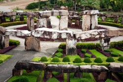 Стоунхэндж в парке Нонг Нуч